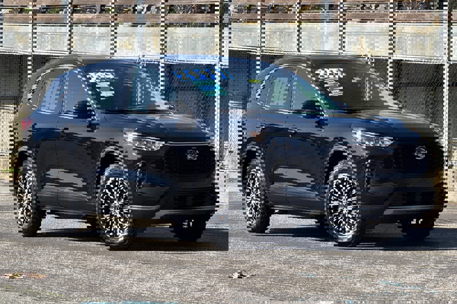 Certified 2025 Ford Escape Base image 2