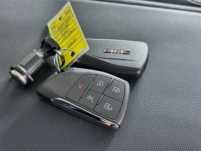Used 2026 GMC Terrain AT4 AWD/4WD image 21
