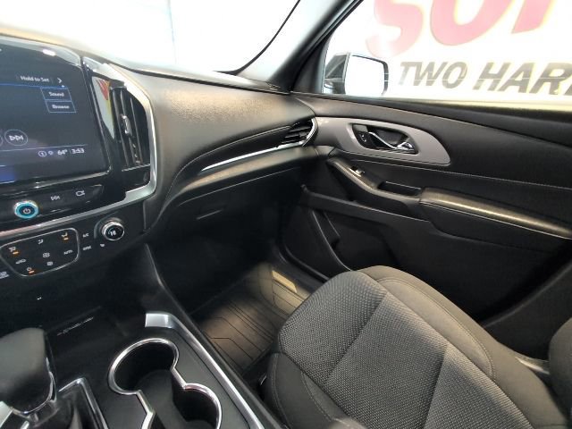 Used 2023 Chevrolet Traverse LT w/ LPO, Floor Liner Package image 28