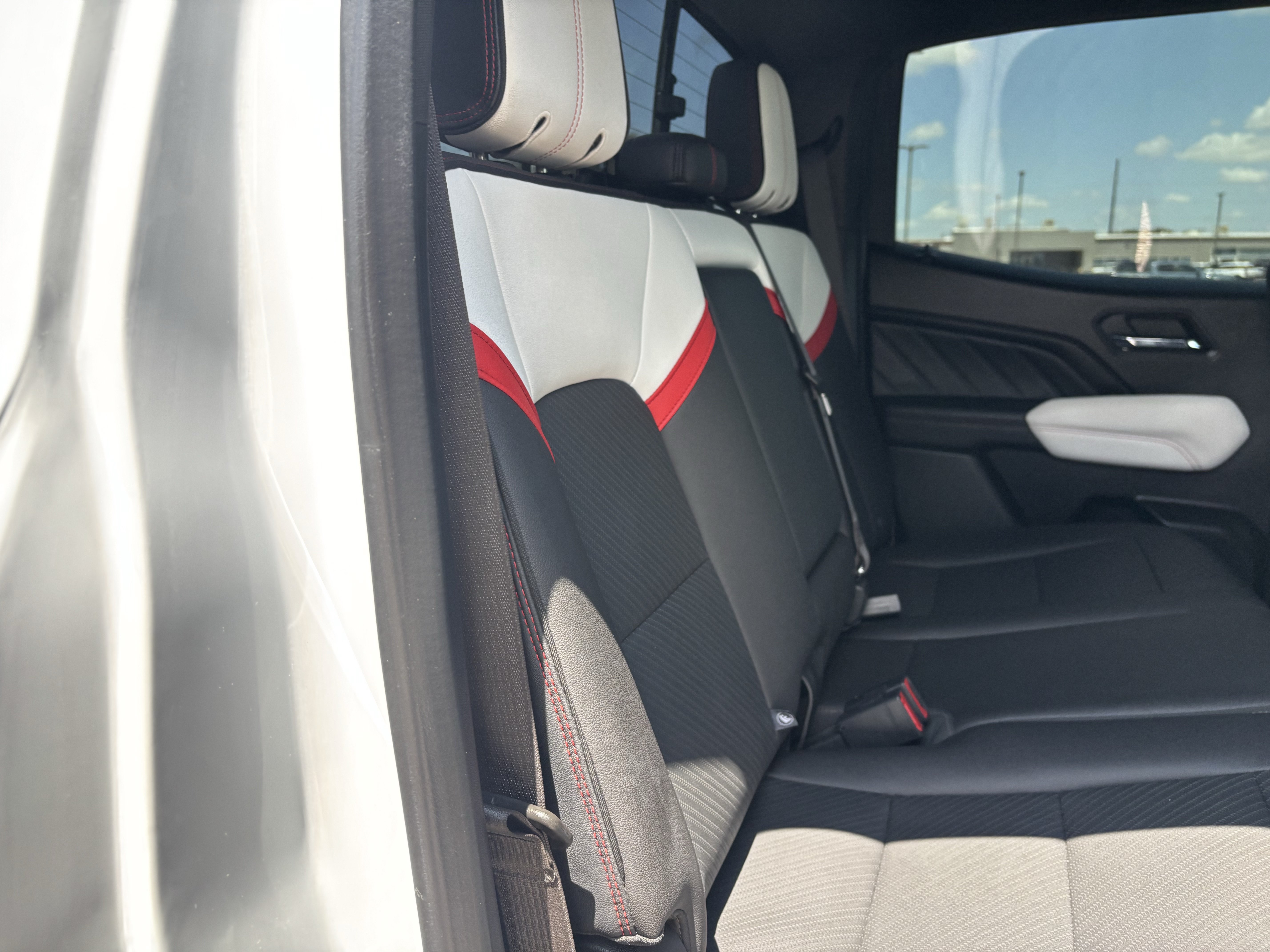 Used 2023 GMC Canyon AT4X AWD/4WD image 21