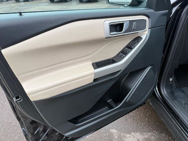 Certified 2024 Ford Explorer XLT w/ Class IV Trailer Tow Package image 19