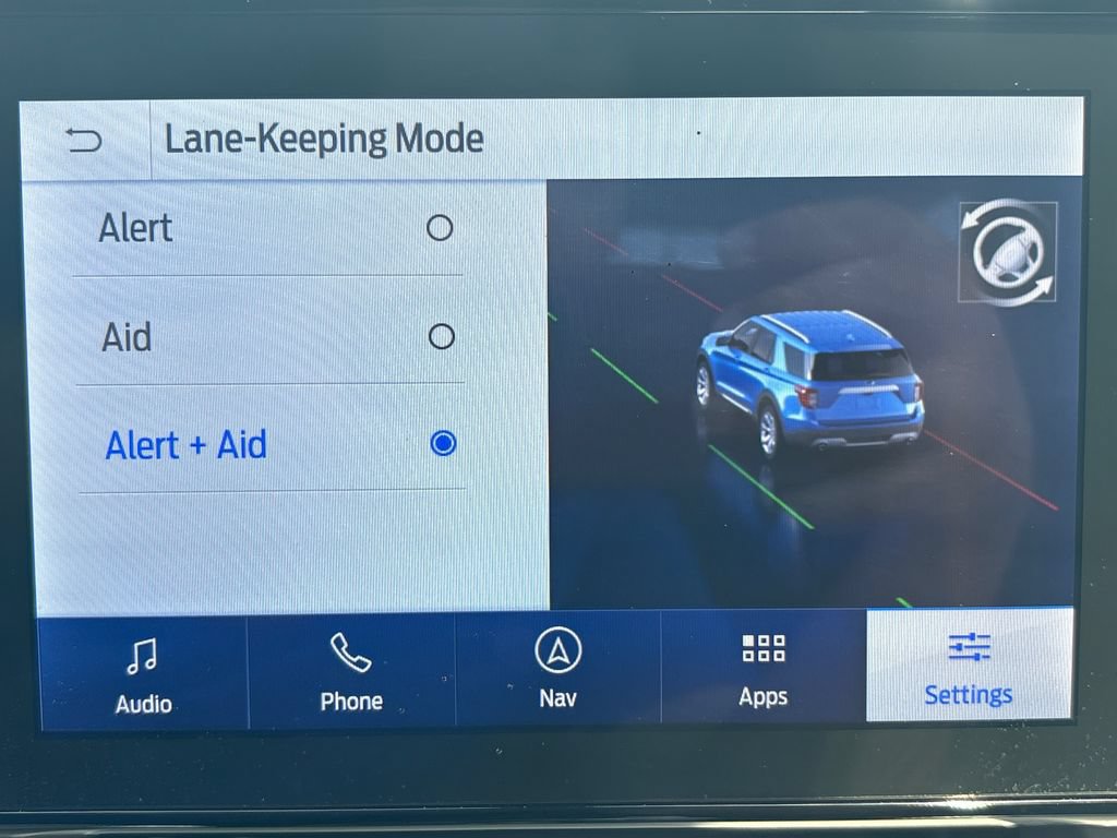 Certified 2022 Ford Explorer XLT w/ Equipment Group 202A AWD/4WD image 37
