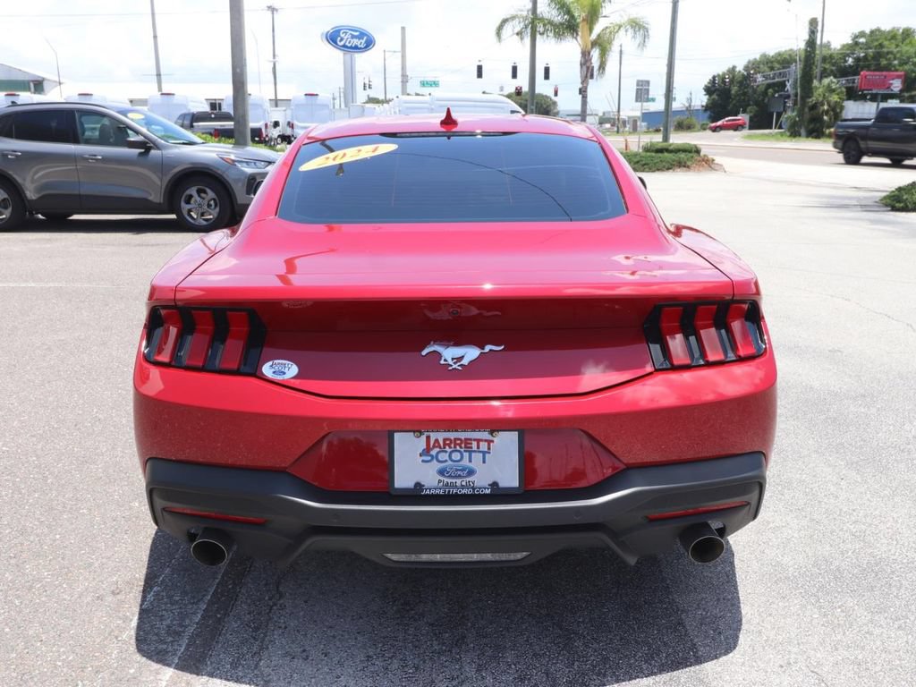 Certified 2024 Ford Mustang Coupe RWD image 10