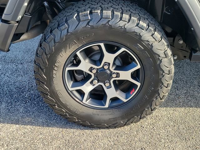 Used 2023 Jeep Wrangler Unlimited Rubicon w/ Cold Weather Group image 6