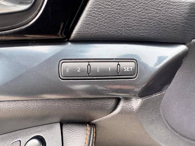 Used 2022 Nissan Maxima SR w/ Sport Mat Group FWD image 20