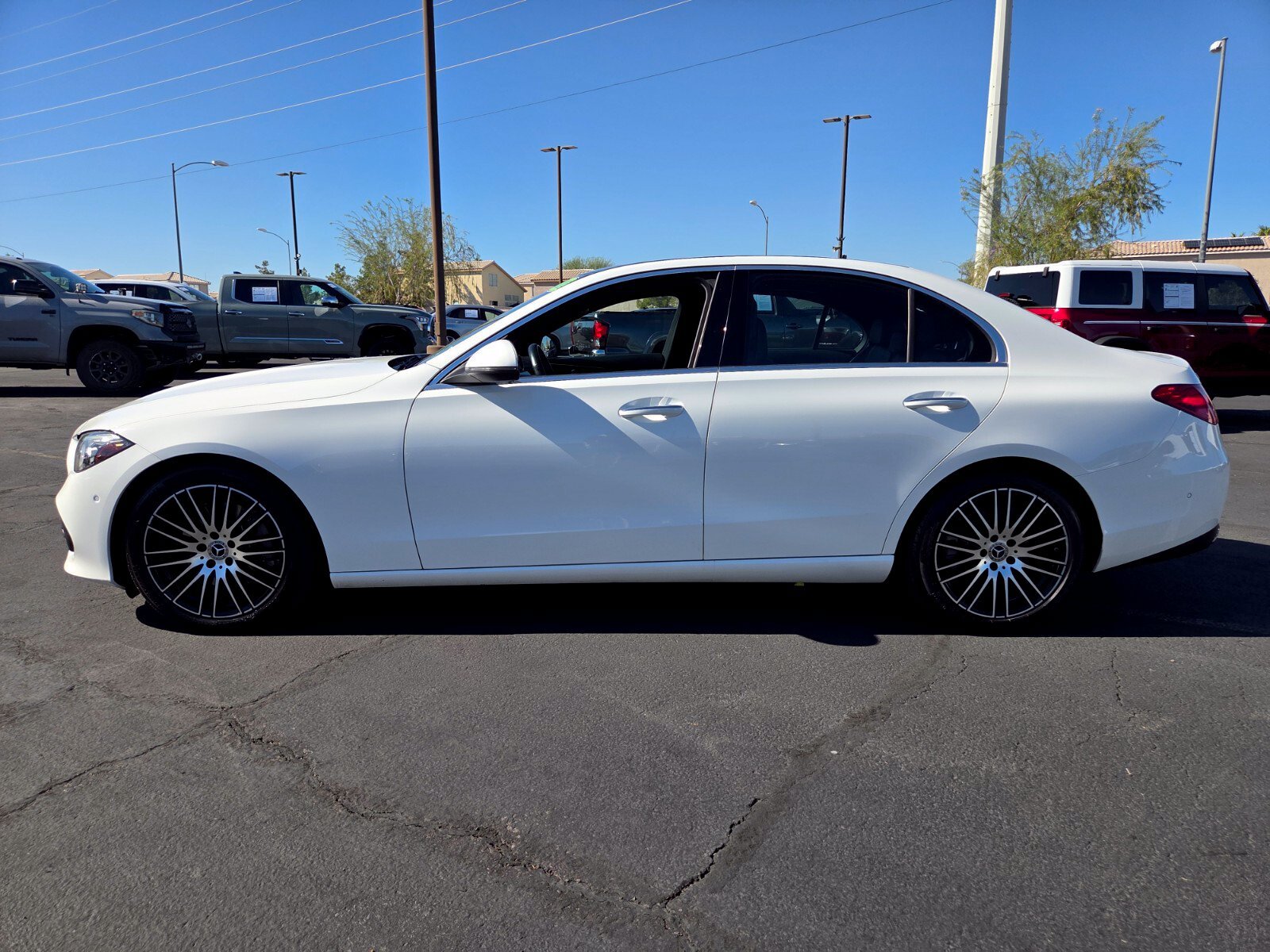 Used 2024 Mercedes-Benz C 300 4MATIC Sedan image 3