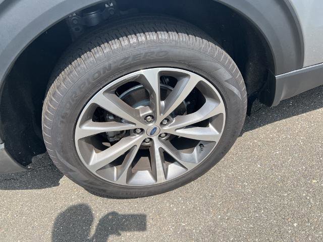 Certified 2025 Ford Explorer Platinum w/ Ultimate Package image 11