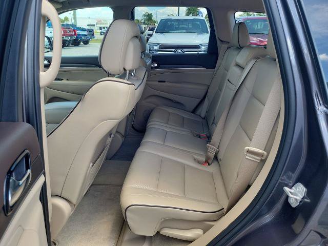 Used 2019 Jeep Grand Cherokee Overland AWD/4WD image 12