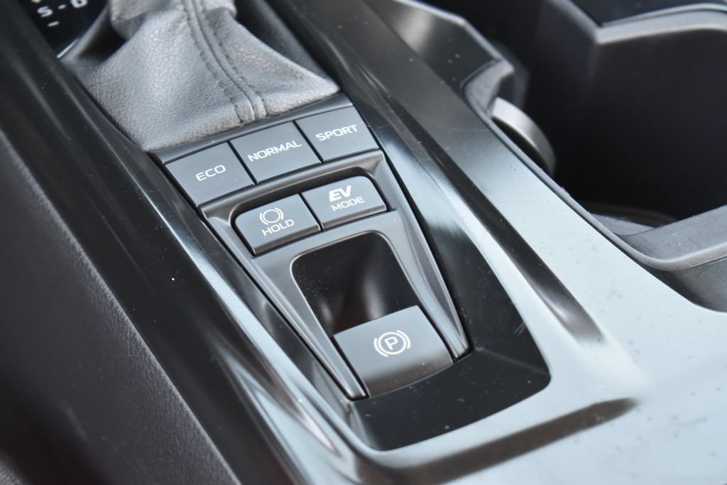 Used 2025 Toyota Camry LE FWD image 23