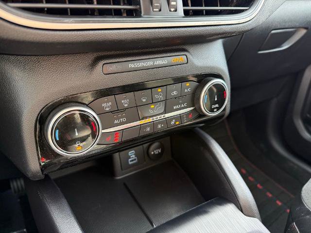 Certified 2022 Ford Escape SEL w/ SEL Stealth AWD Package image 23