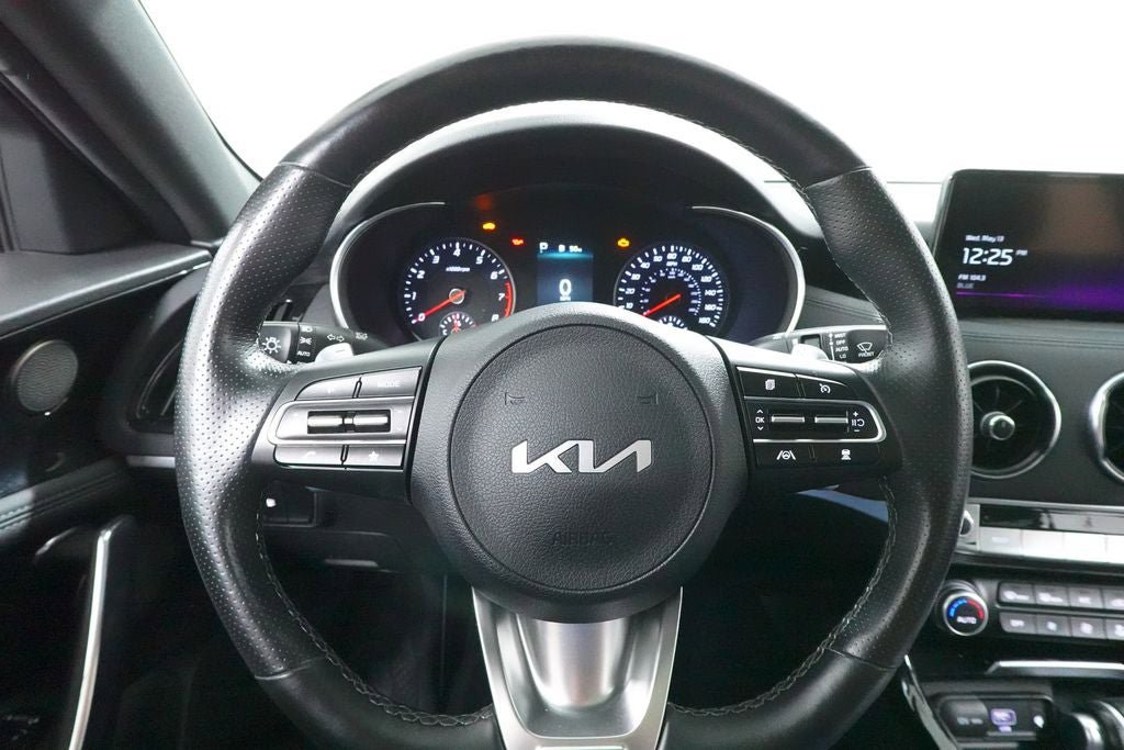 Used 2022 Kia Stinger GT-Line w/ Sun & Sound Package AWD/4WD image 12