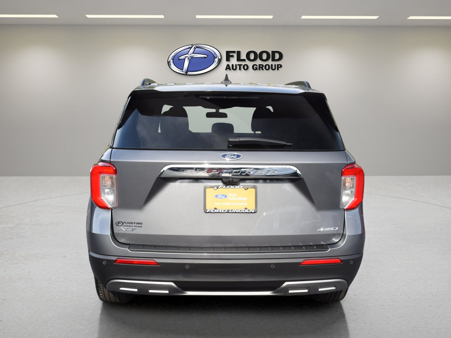 Certified 2023 Ford Explorer XLT w/ Equipment Group 202A AWD/4WD image 5