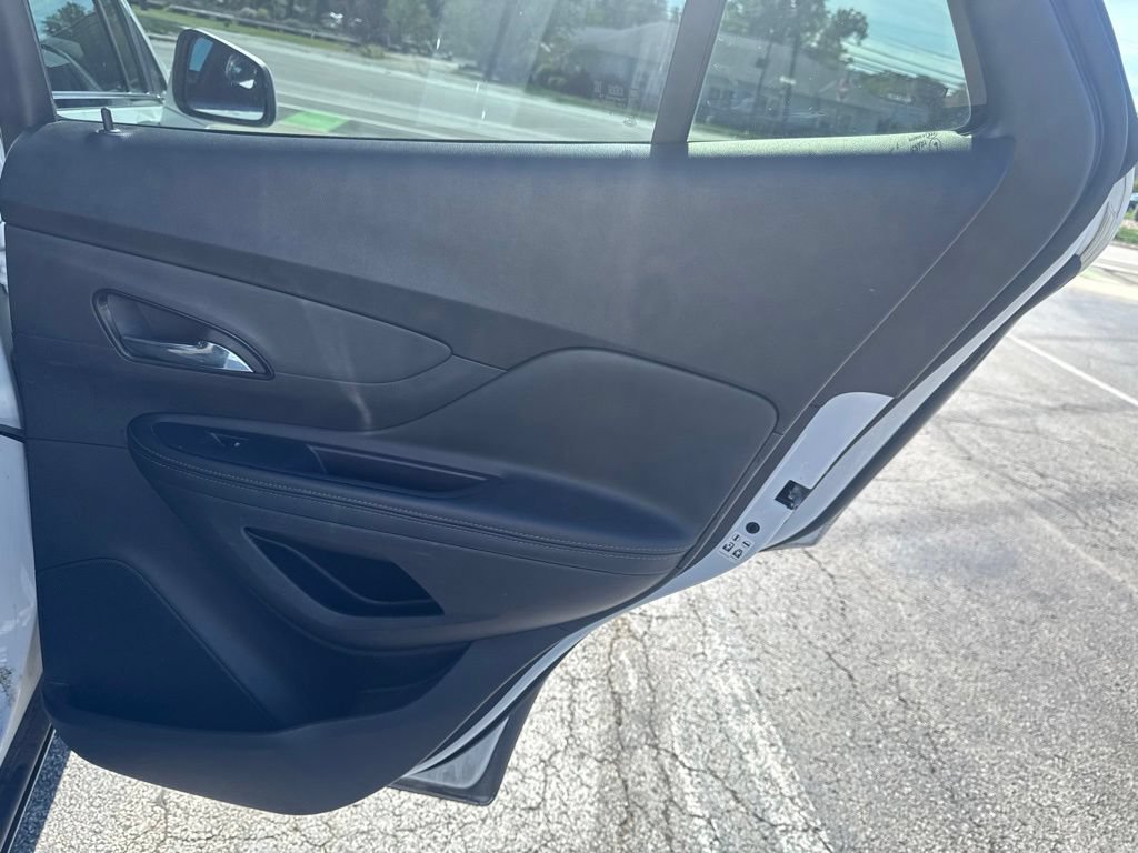 Used 2020 Buick Encore Preferred FWD image 32