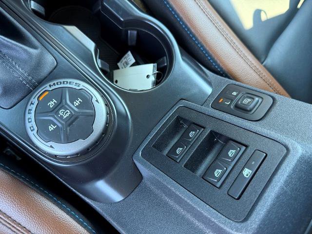 Certified 2024 Ford Bronco Outer Banks AWD/4WD image 35