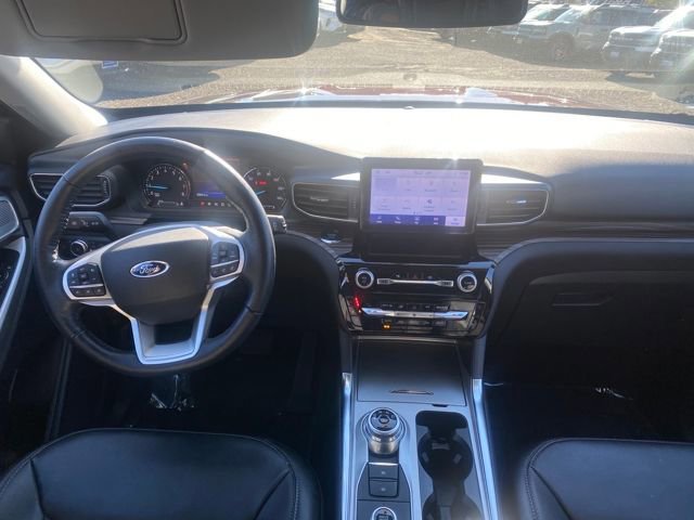 Certified 2022 Ford Explorer Limited w/ Equipment Group 301A image 15