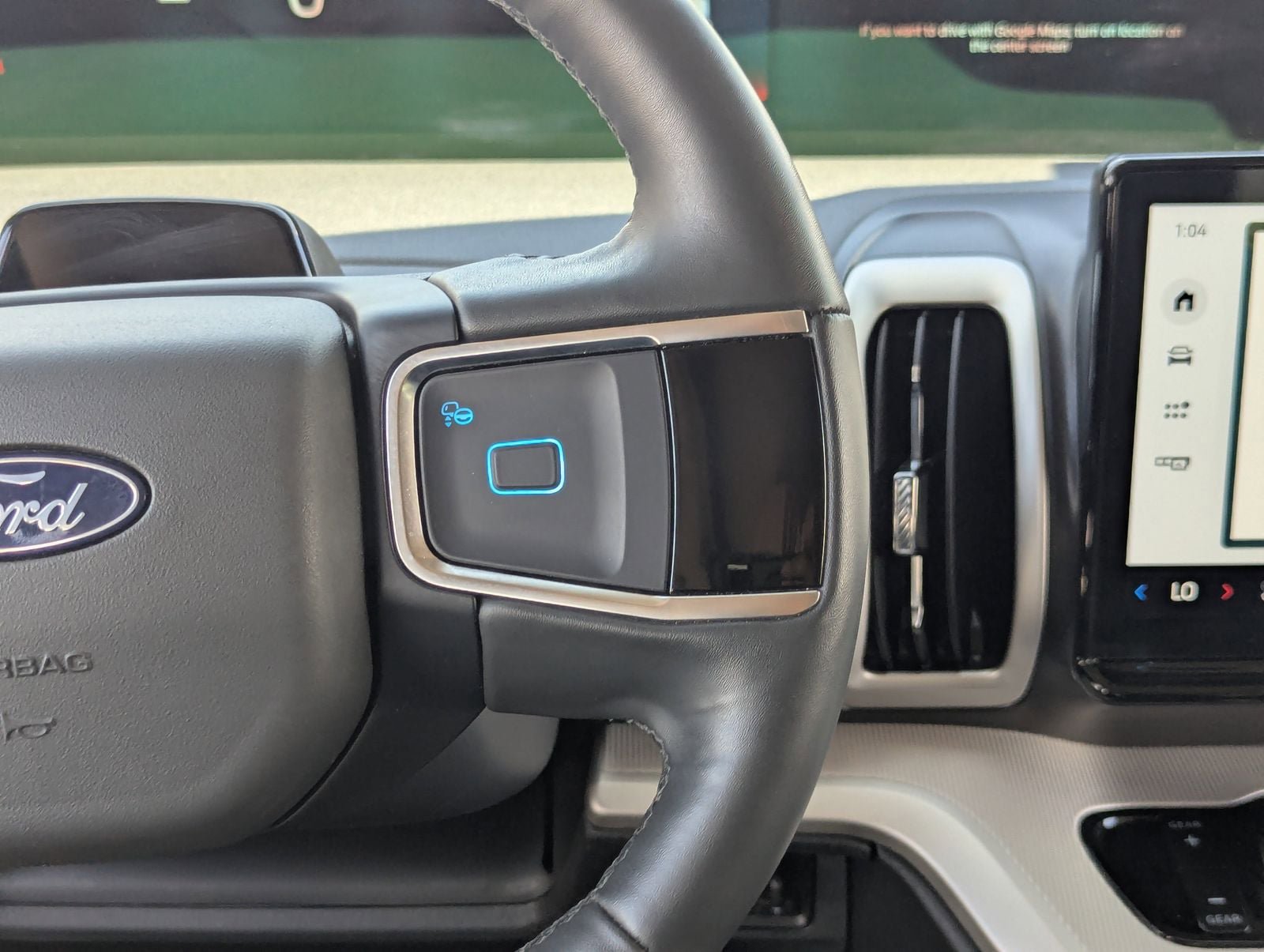 Certified 2025 Ford Expedition Active AWD/4WD image 24