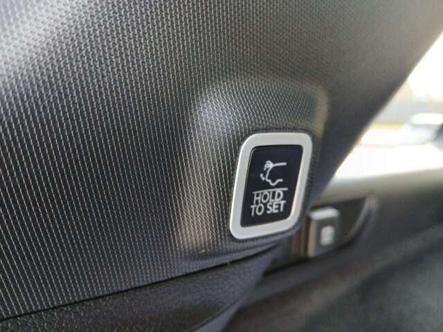 Used 2025 Jeep Grand Cherokee Summit AWD/4WD image 26
