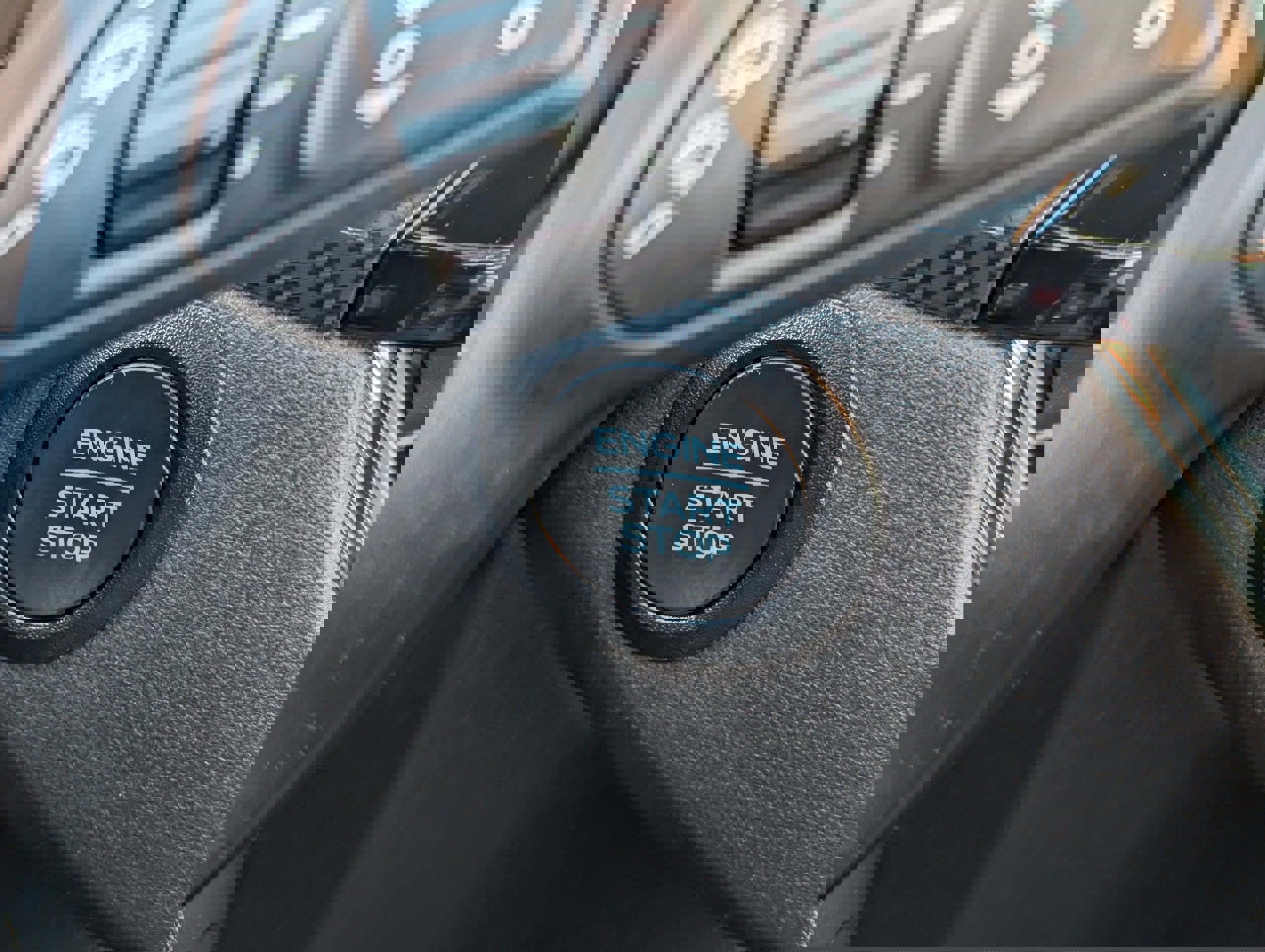 Certified 2025 Ford Escape ST-Line image 24