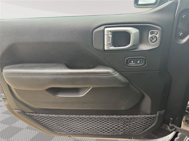 Used 2020 Jeep Wrangler Unlimited Sahara w/ Uconnect 4C Nav & Sound Group AWD/4WD image 14