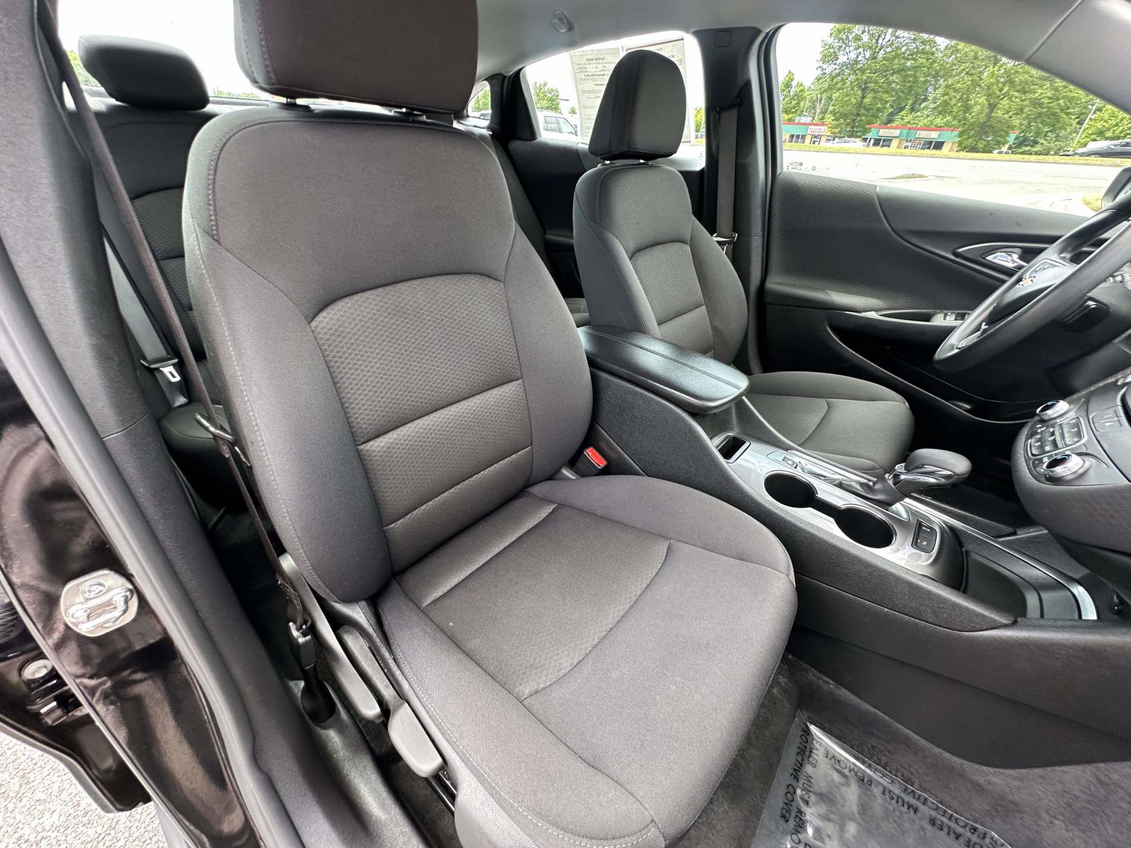 Used 2025 Chevrolet Malibu LT FWD image 22