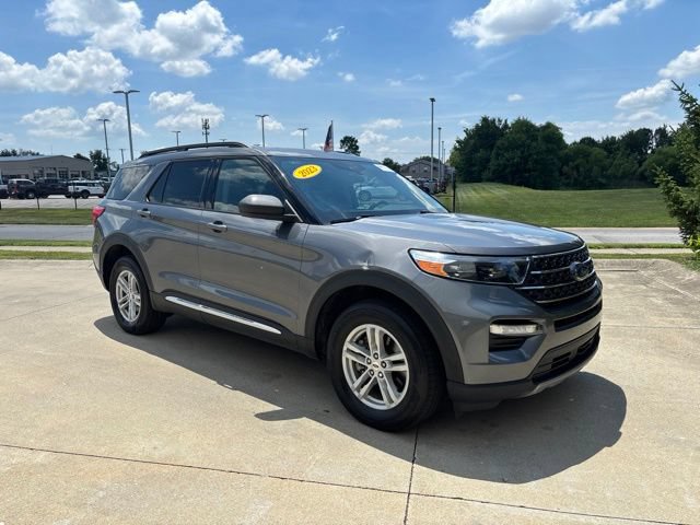 Certified 2023 Ford Explorer XLT w/ Equipment Group 202A AWD/4WD image 35