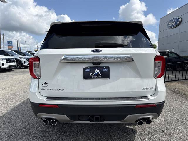 Certified 2023 Ford Explorer Platinum w/ Technology Package AWD/4WD image 16