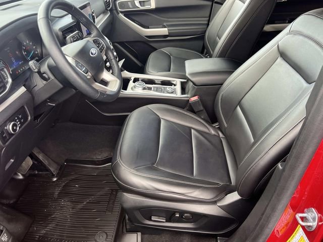 Certified 2024 Ford Explorer XLT w/ Equipment Group 202A image 20