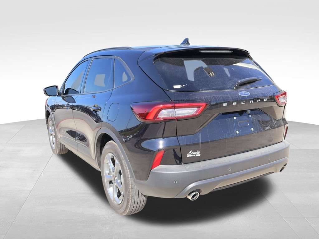 Certified 2026 Ford Escape ST-Line w/ Tech Pack #1 FWD image 23