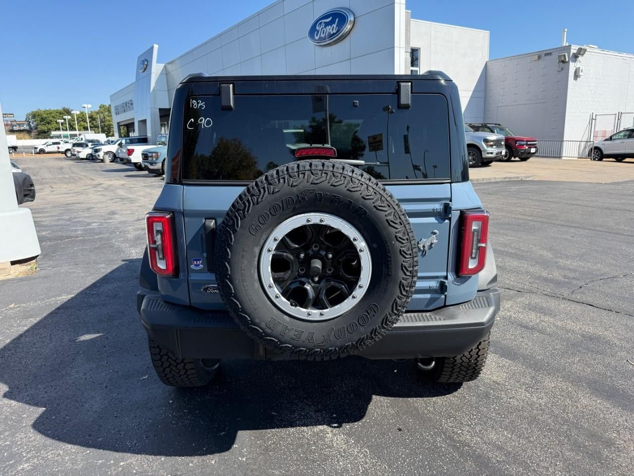 Certified 2025 Ford Bronco Badlands w/ Sasquatch Package AWD/4WD image 6