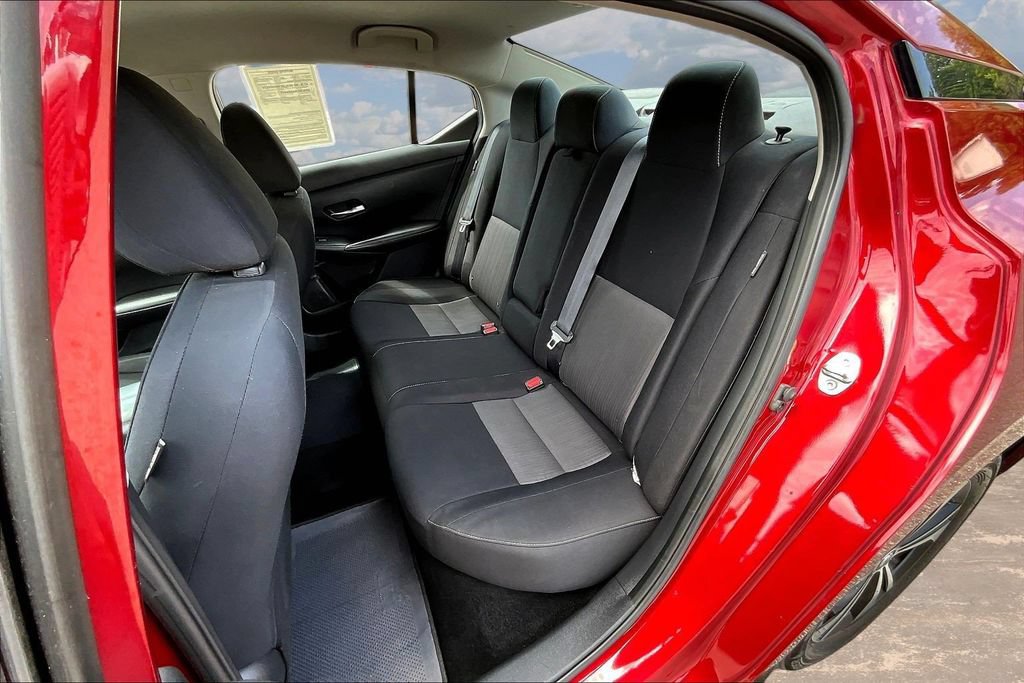 Used 2021 Nissan Sentra SV FWD image 23