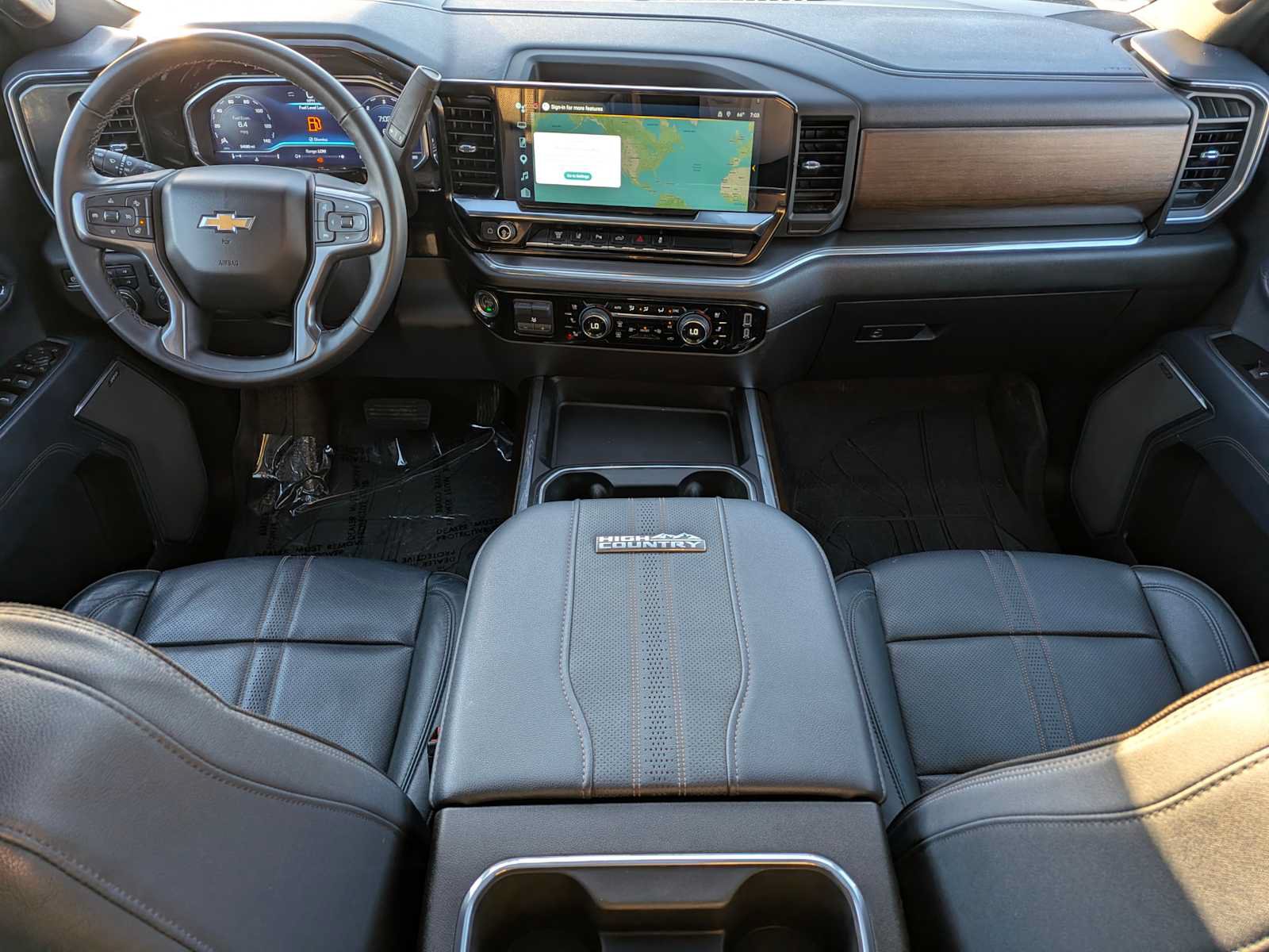Used 2024 Chevrolet Silverado 2500 High Country w/ High Country Premium Package AWD/4WD image 16