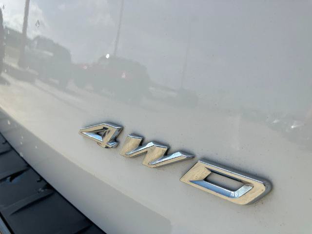 Certified 2024 Ford Explorer XLT w/ Equipment Group 202A AWD/4WD image 12