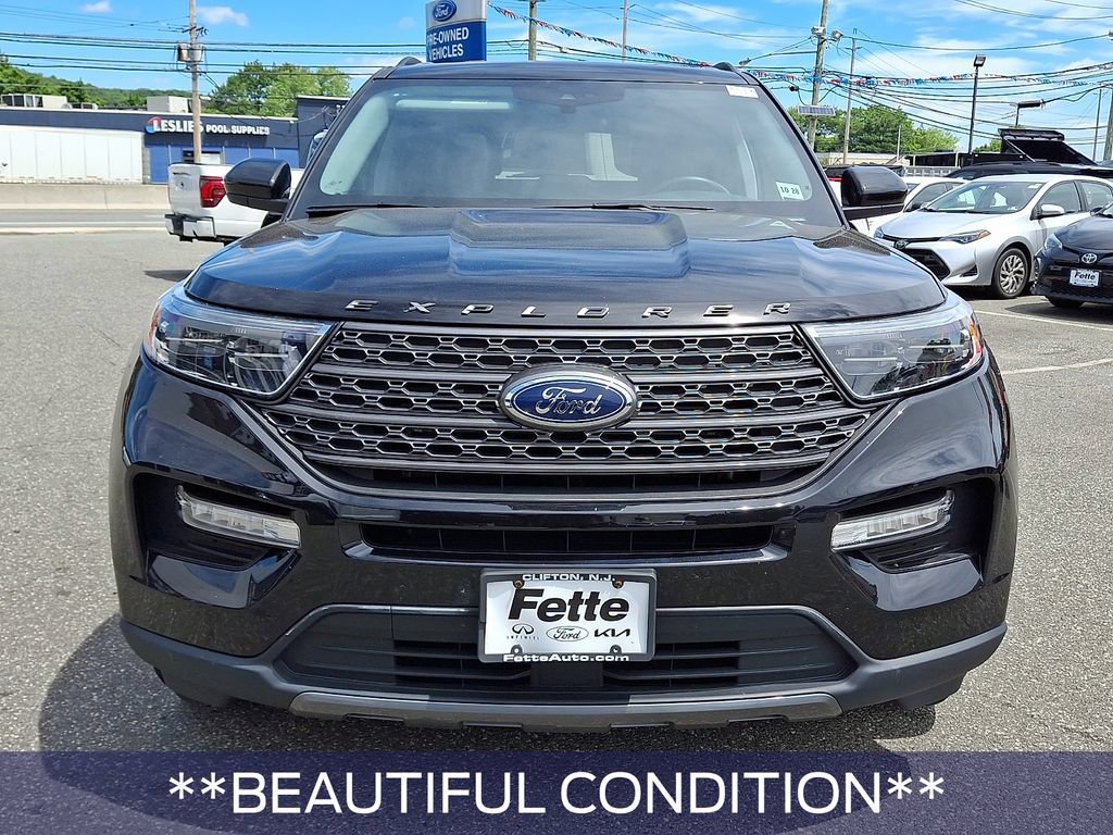 Certified 2023 Ford Explorer XLT w/ Equipment Group 202A AWD/4WD image 2