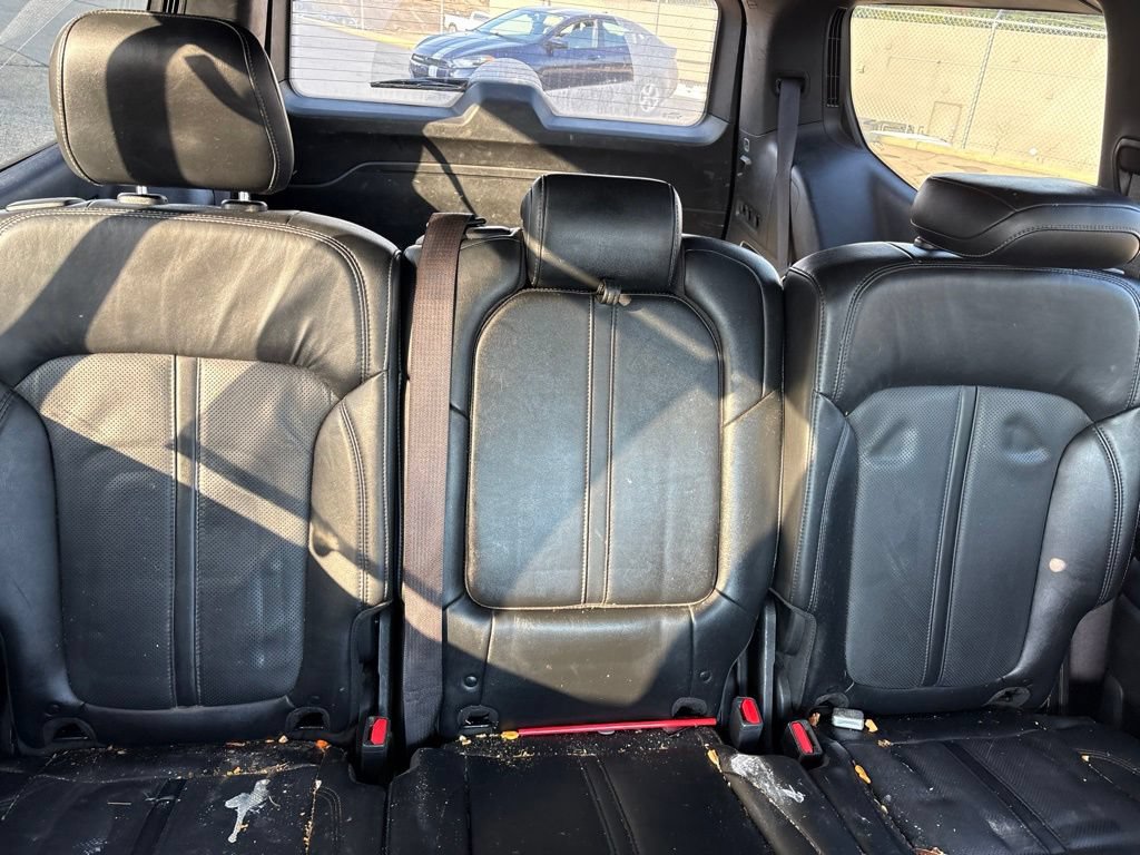 Used 2022 Jeep Wagoneer Series II AWD/4WD image 10