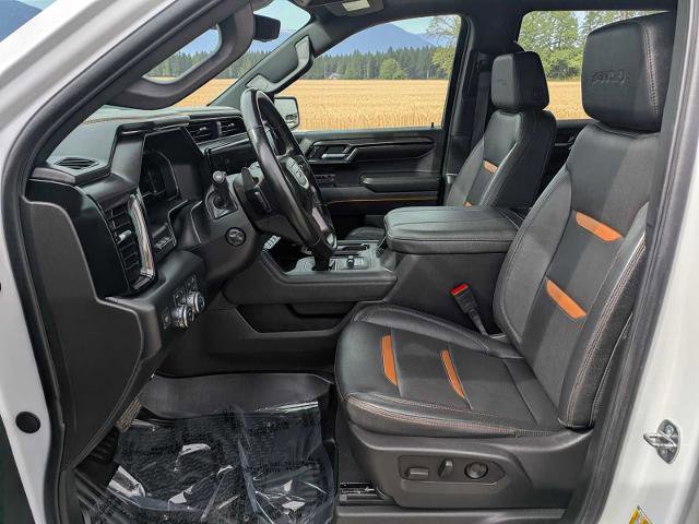 Used 2024 GMC Sierra 1500 AT4 w/ Technology Package AWD/4WD image 16
