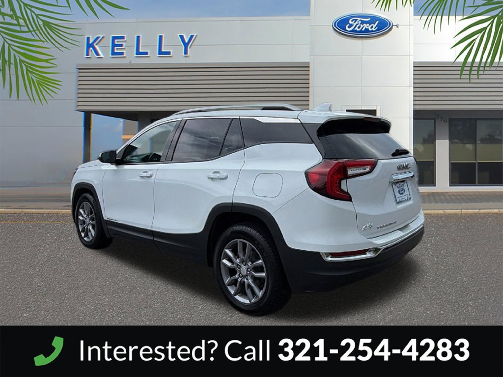 Used 2024 GMC Terrain SLT FWD image 3