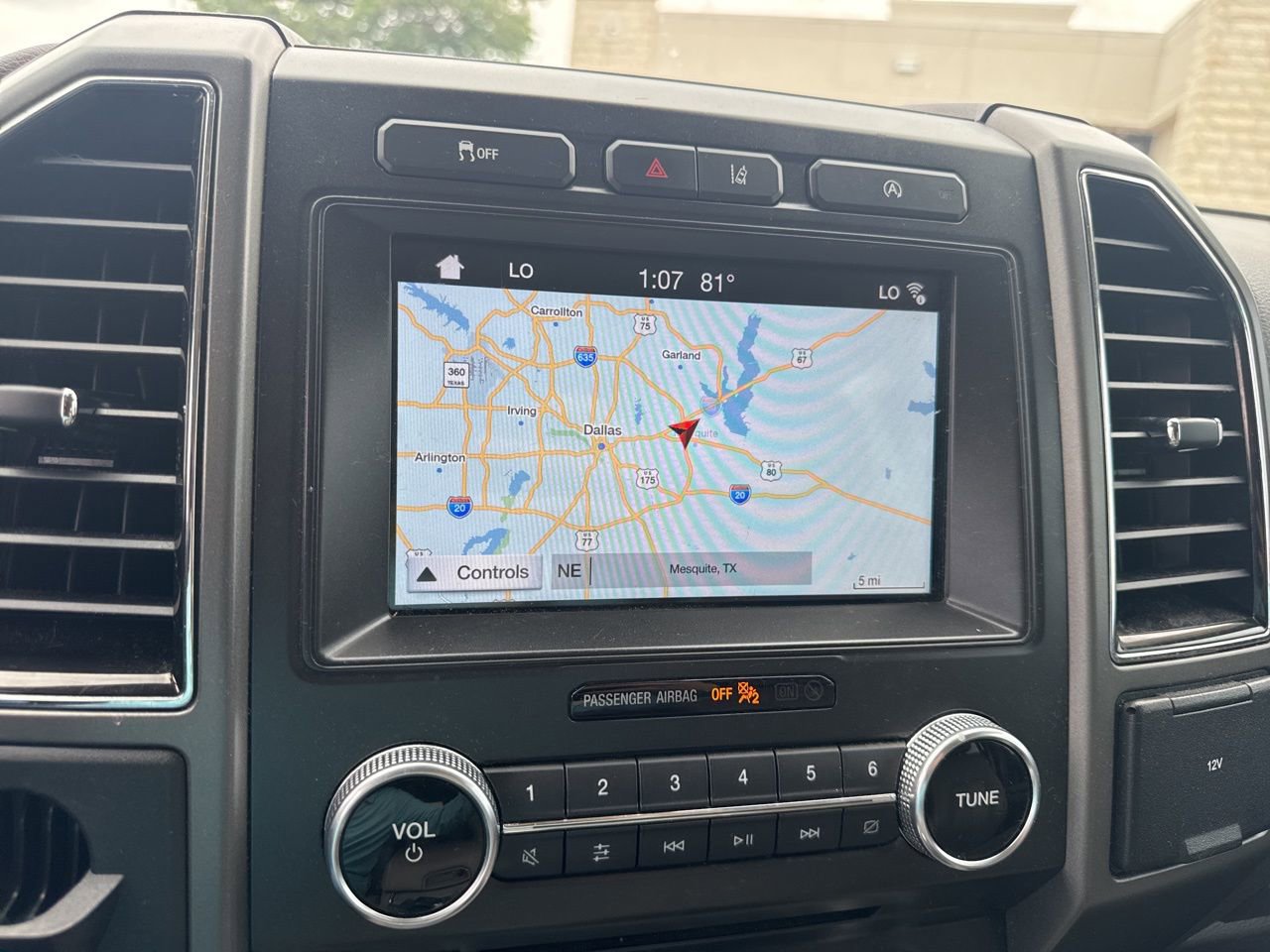 Certified 2018 Ford Expedition XLT w/ Equipment Group 202A image 14