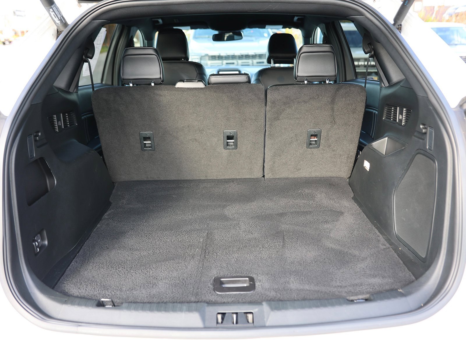 Certified 2022 Ford Edge ST image 13