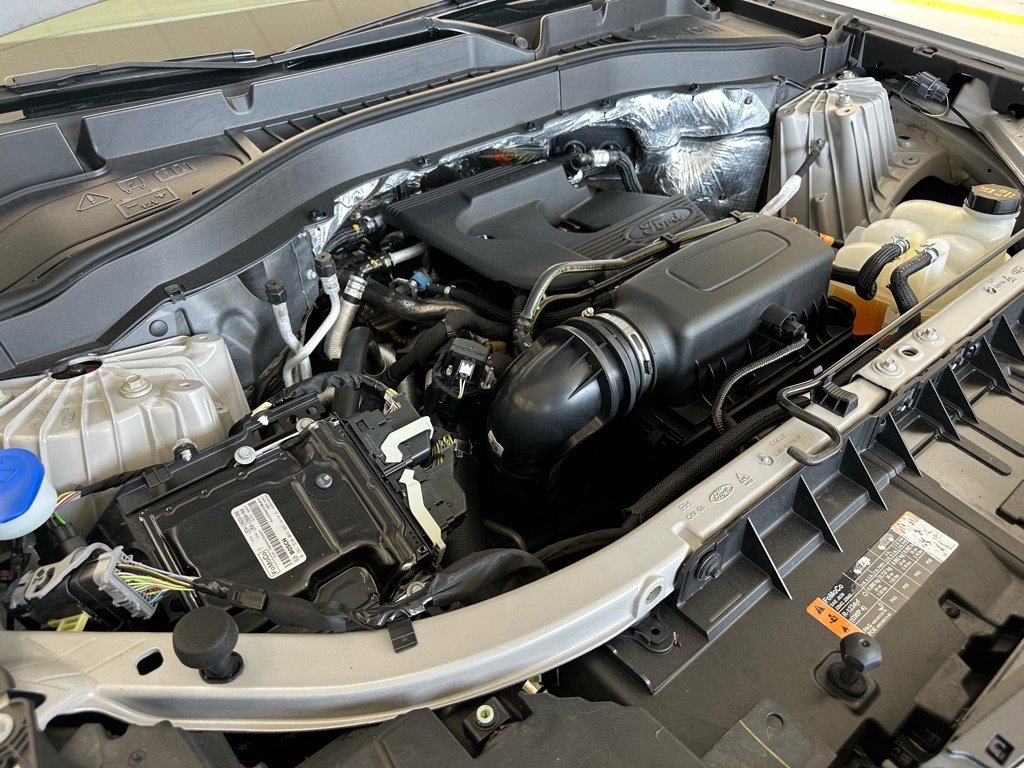 Certified 2020 Ford Explorer XLT w/ Equipment Group 202A image 16