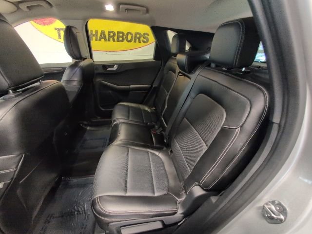 Certified 2020 Ford Escape Titanium image 27