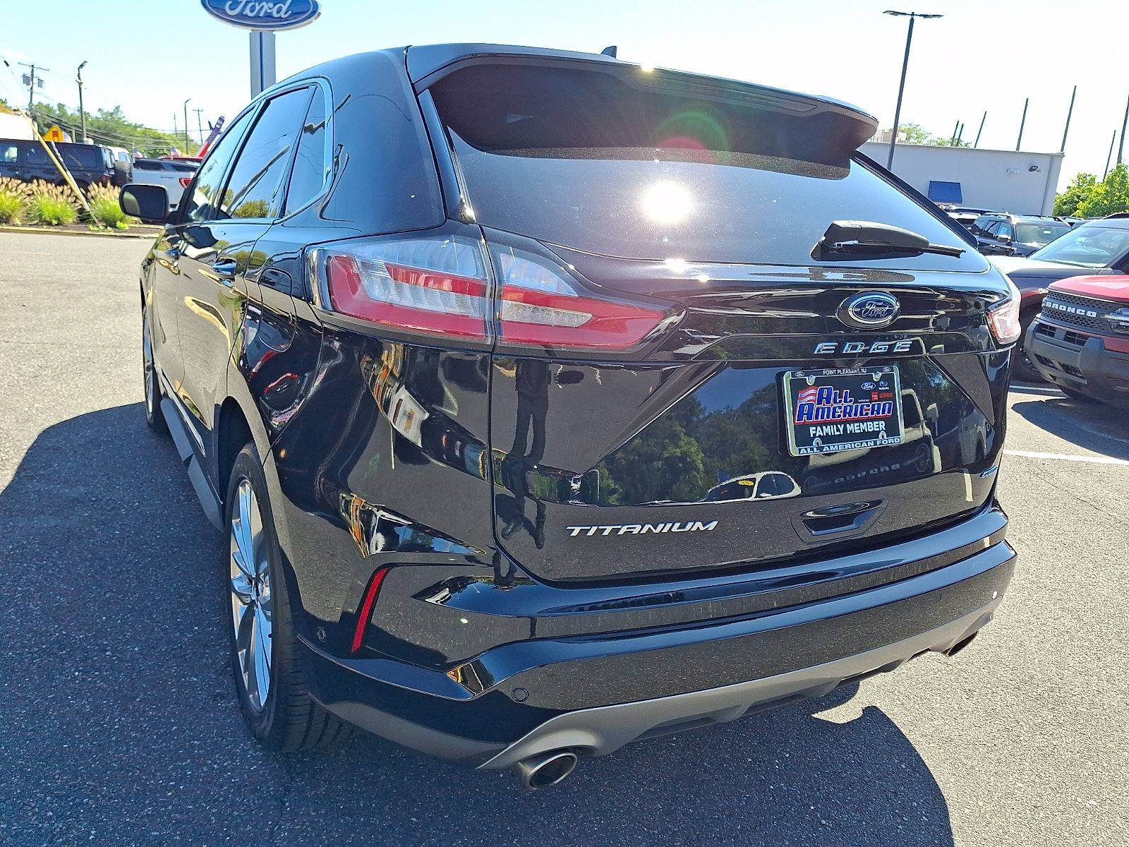 Certified 2024 Ford Edge Titanium w/ Titanium Elite Package AWD/4WD image 8