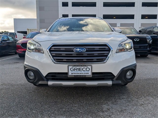Used 2017 Subaru Outback 3.6R Touring image 2