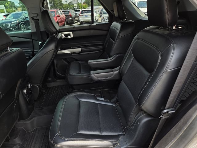 Certified 2021 Ford Explorer Limited w/ Equipment Group 301A RWD image 17