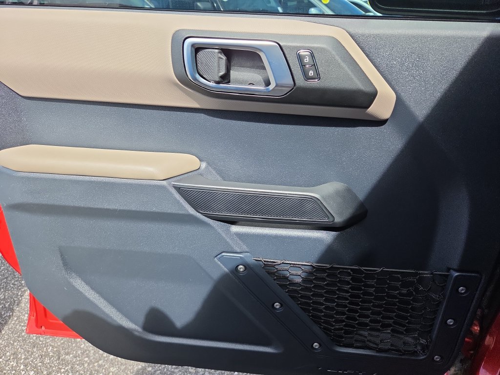 Certified 2023 Ford Bronco Big Bend w/ Sasquatch Package AWD/4WD image 18
