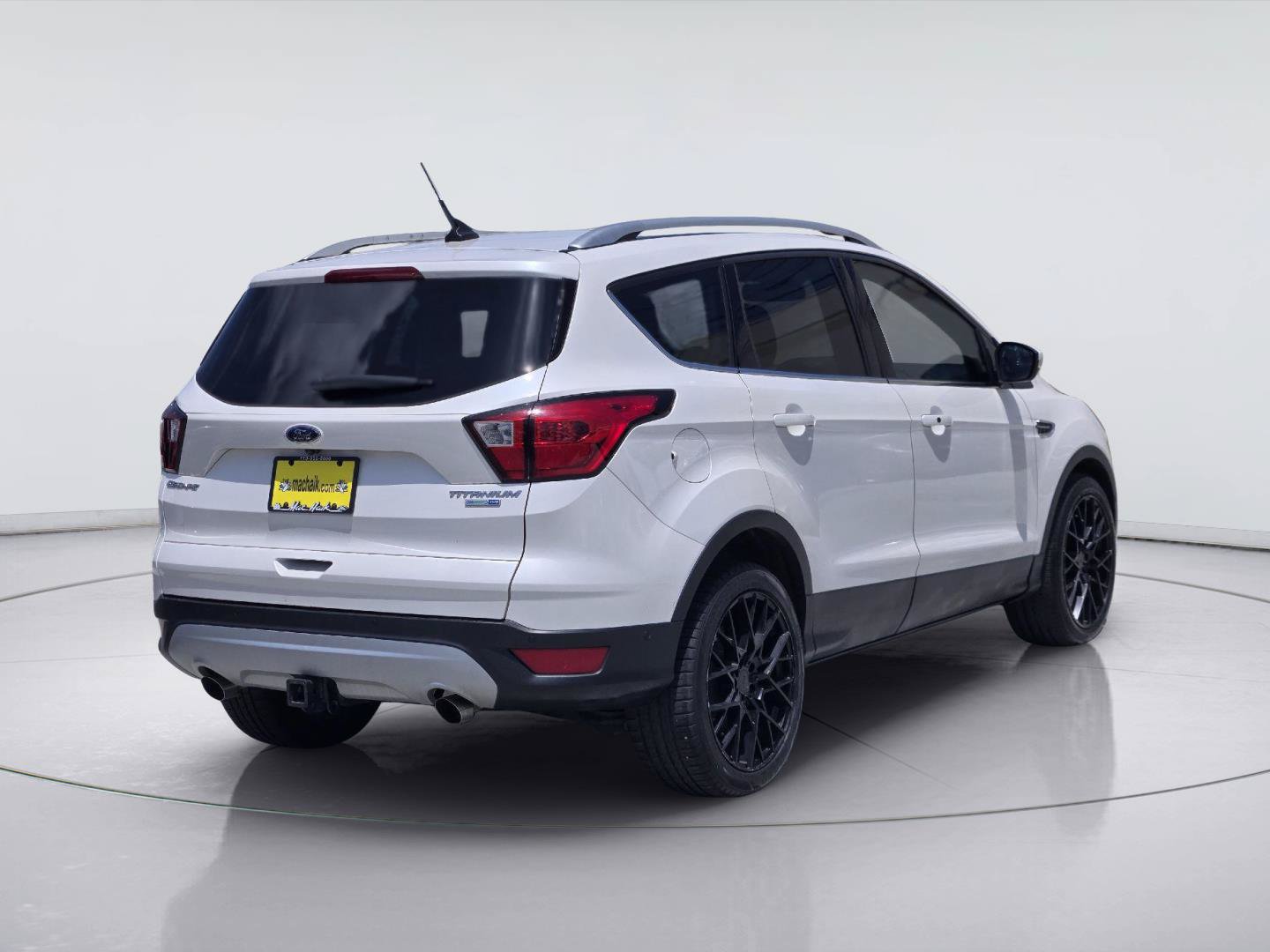 Certified 2019 Ford Escape Titanium w/ U9j03 - Titanium Tow Package AWD/4WD image 6