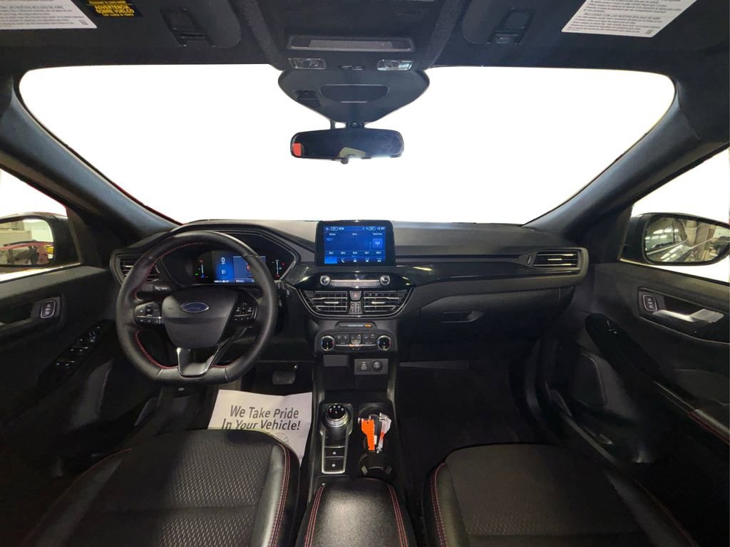 Certified 2025 Ford Escape ST-Line image 21