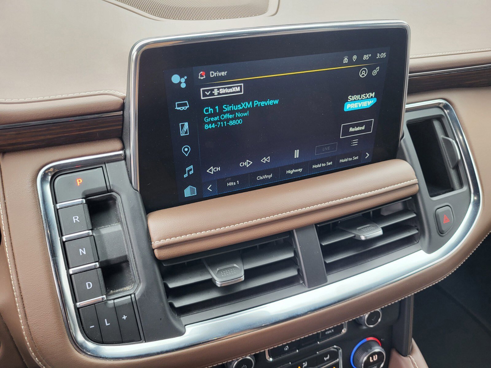 Used 2023 Chevrolet Tahoe High Country w/ Premium Package image 21