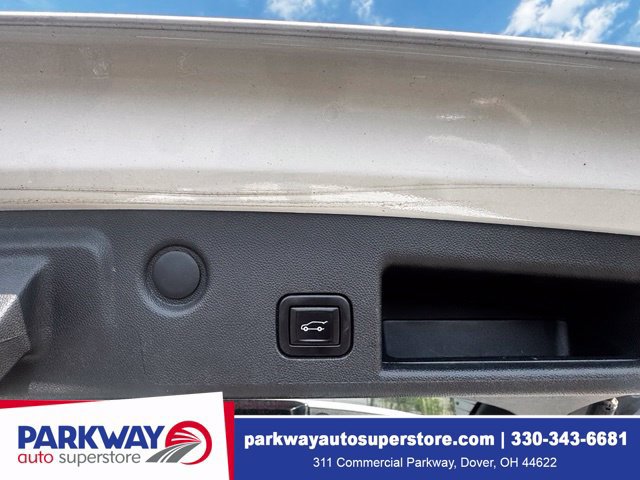 Used 2021 Chevrolet Equinox LT AWD/4WD image 16
