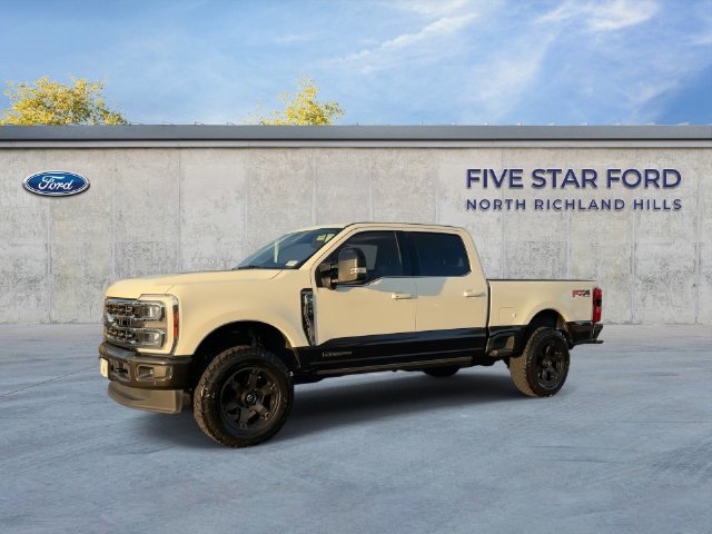 Certified 2025 Ford F250 King Ranch w/ FX4 Off-Road Package AWD/4WD image 4