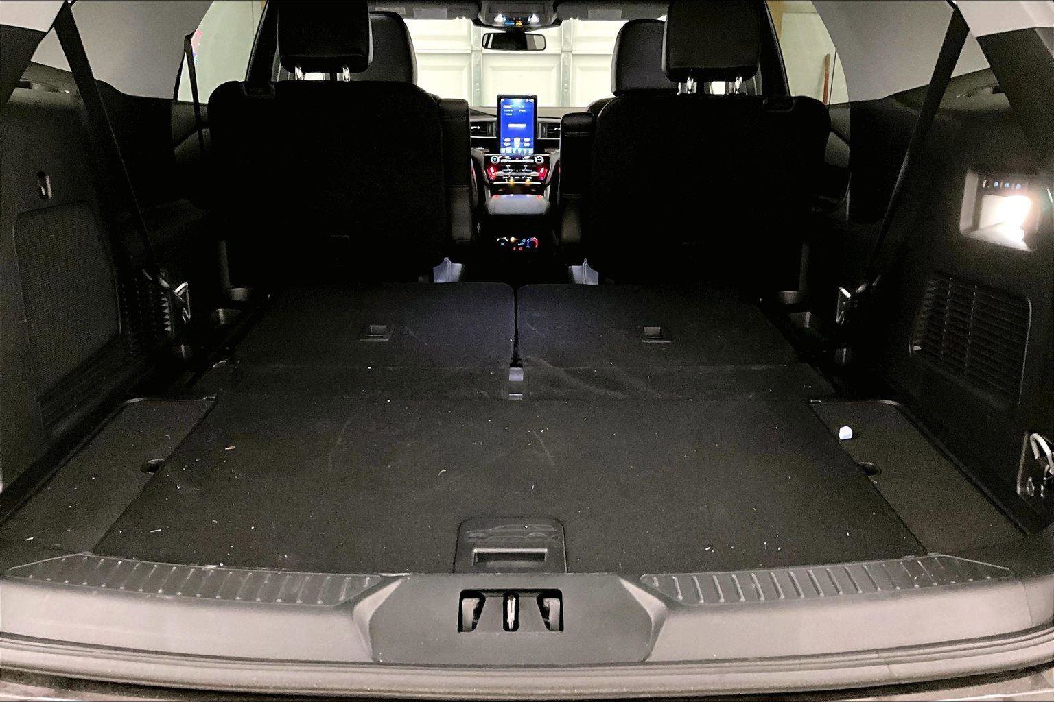 Certified 2023 Ford Explorer Limited w/ Limited Technology Package image 35